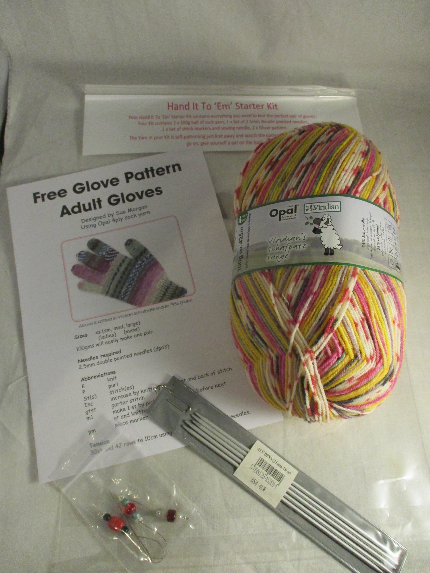 Hand It To 'Em - Starter Glove Knitting Kit
