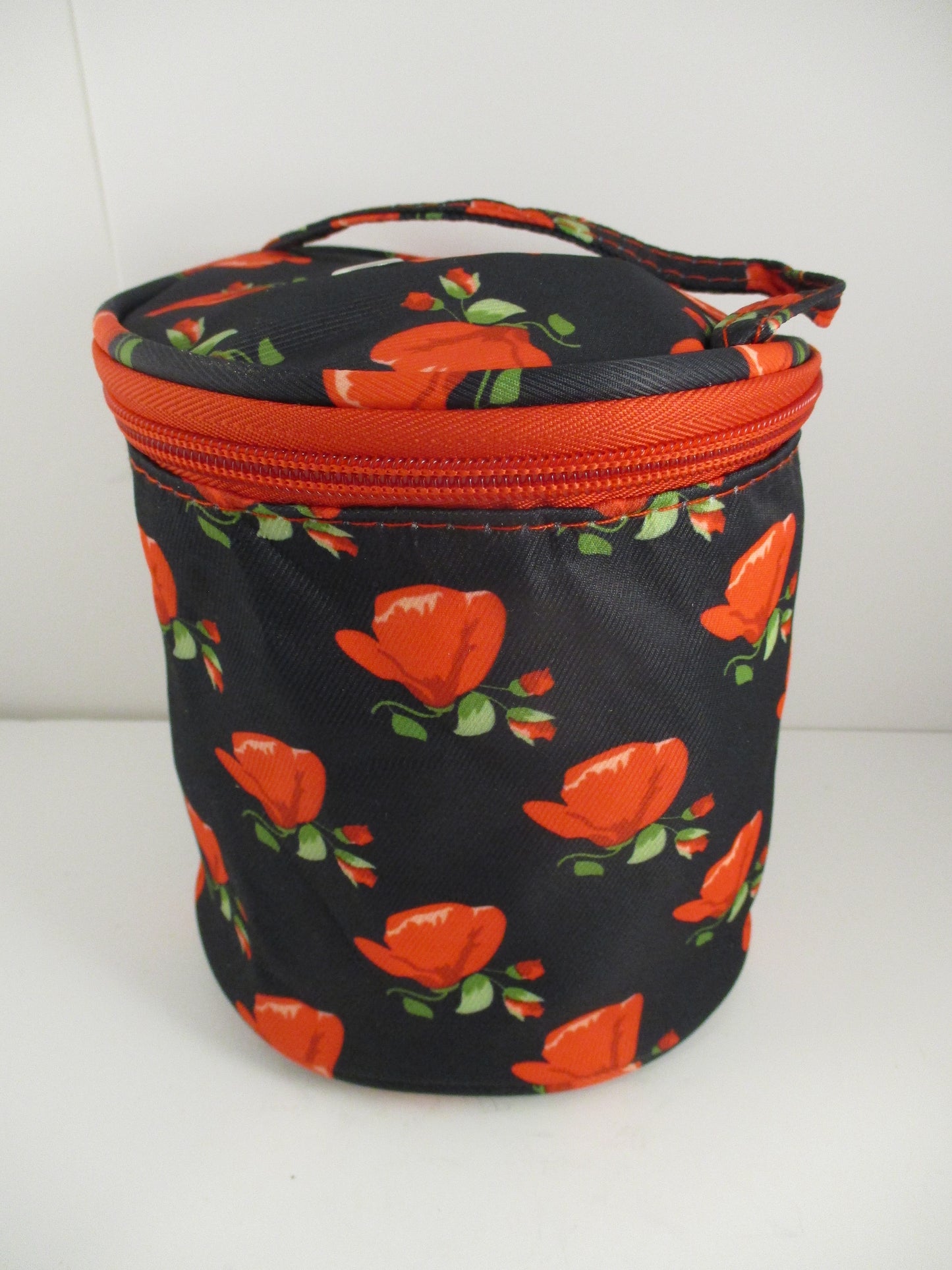 Knitters bag - Yarn dispenser bag  Floral