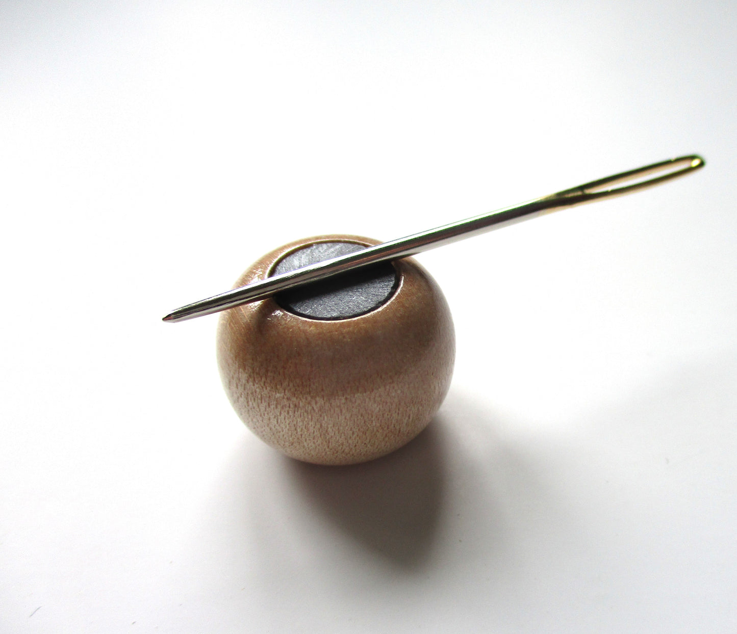 SeeKnit - Mini magnetic needle keeper
