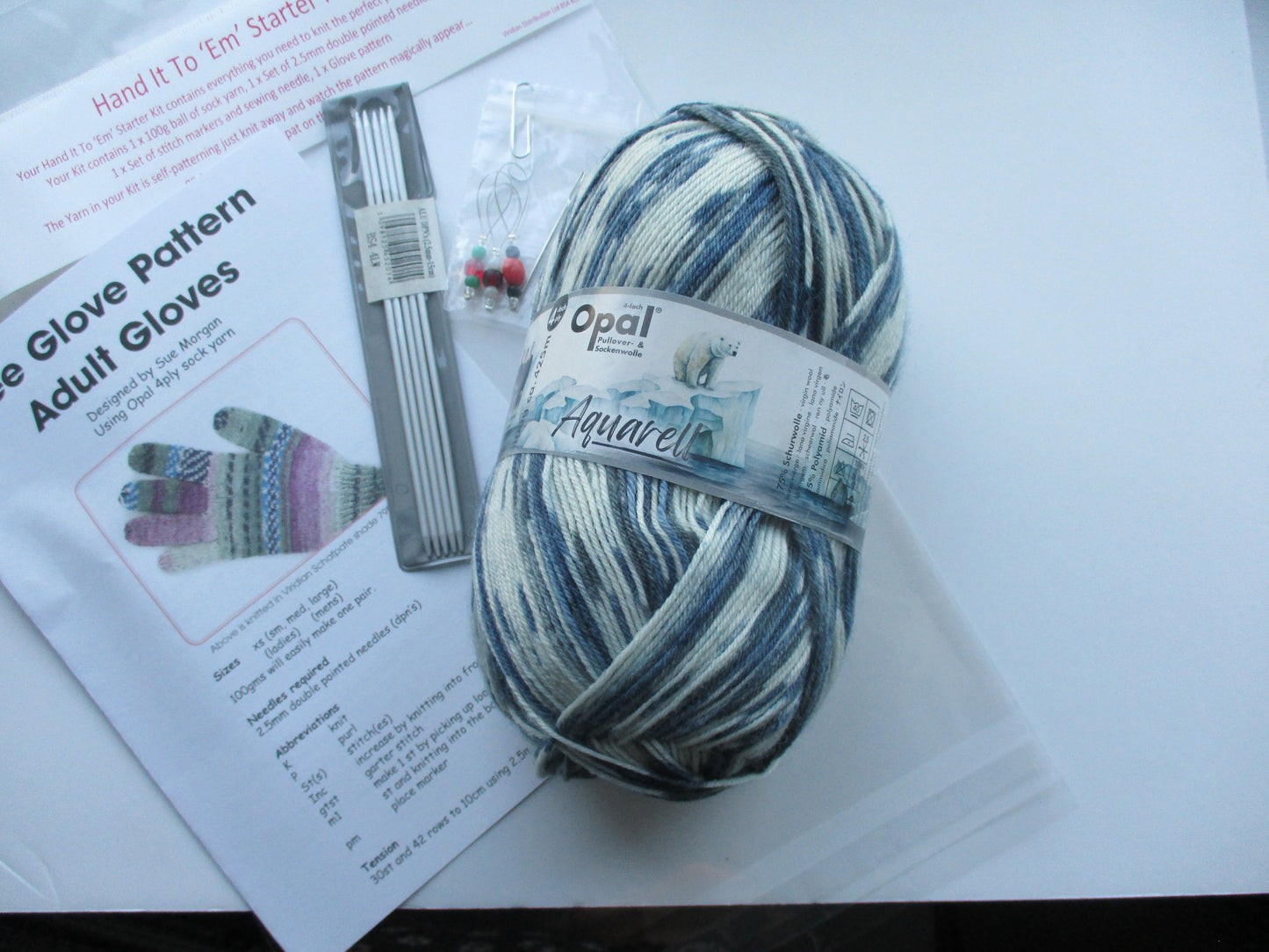 Hand It To 'Em - Starter Glove Knitting Kit