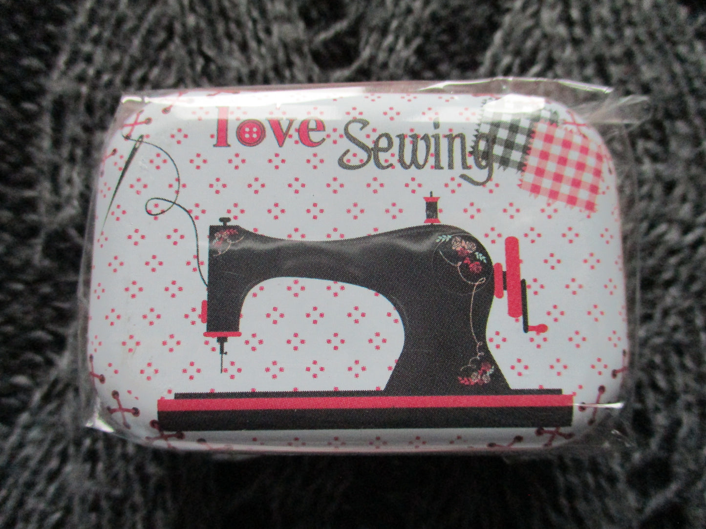 Craft Tins - Sewing themed