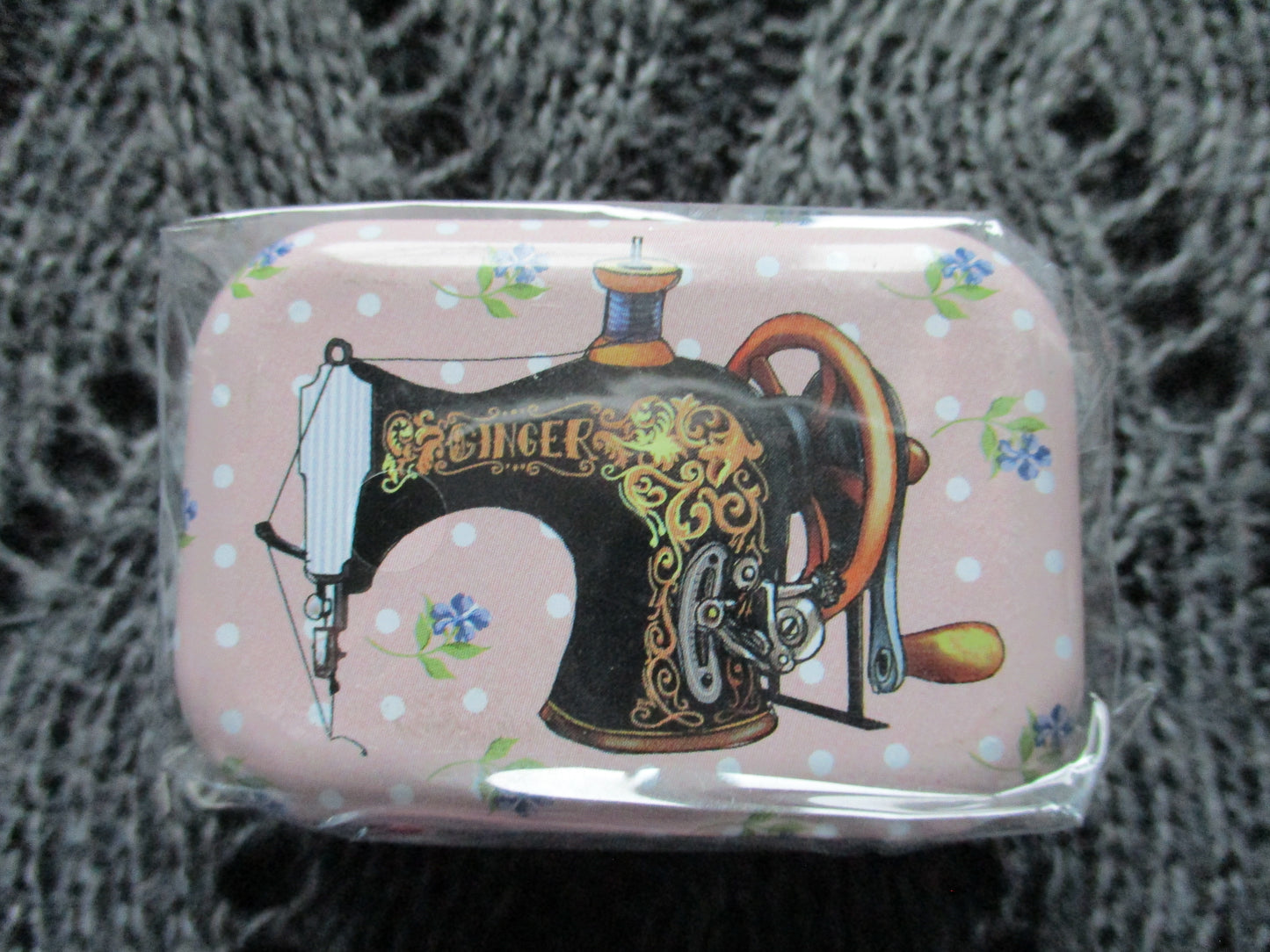 Craft Tins - Sewing themed