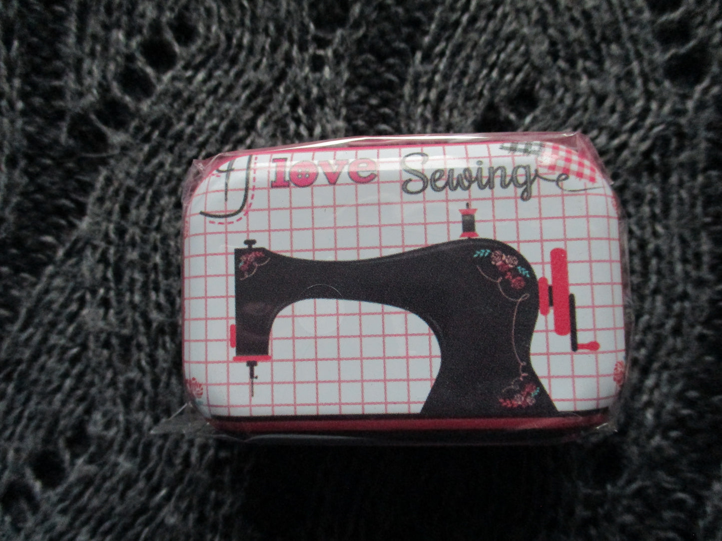 Craft Tins - Sewing themed