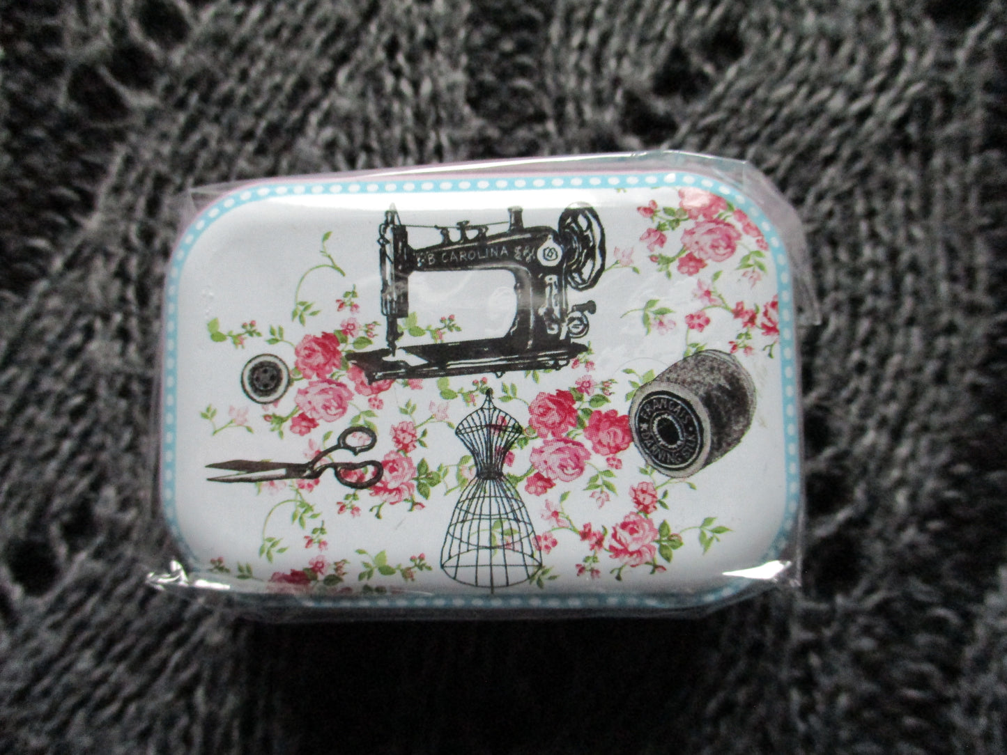 Craft Tins - Sewing themed