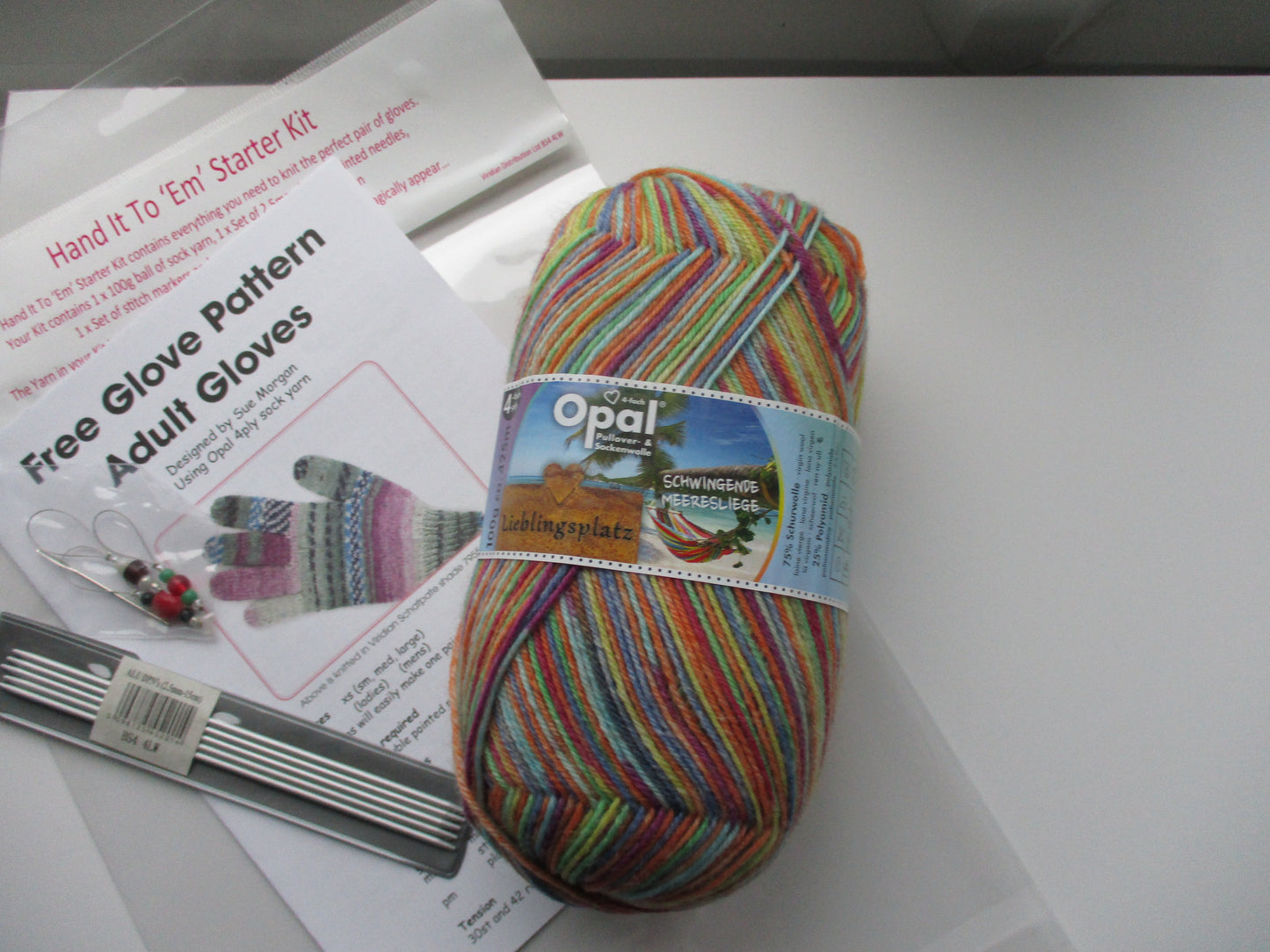 Hand It To 'Em - Starter Glove Knitting Kit